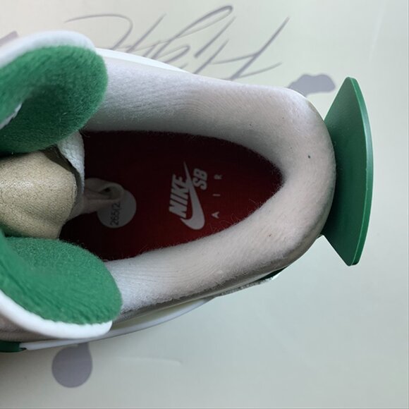 Air Jordan 4 Retro Mid Pine Green - Picture 3 of 7